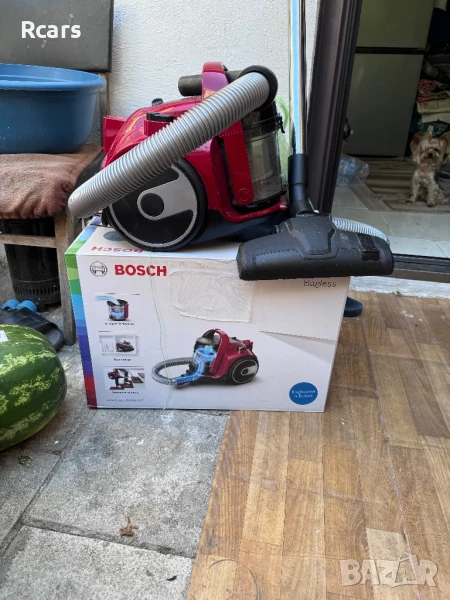 Прахосмукачка BOSCH 700 W, снимка 1