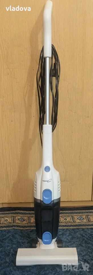 Нова Вертикална и ръчна прахосмукачка 2 in 1 600W в кашон , снимка 1