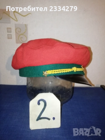 Стари ученически знамена и шапки от СОЦА, снимка 6 - Антикварни и старинни предмети - 52611178