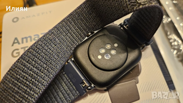 Amazfit GTS 2 смарт часовник, снимка 3 - Смарт часовници - 53610863