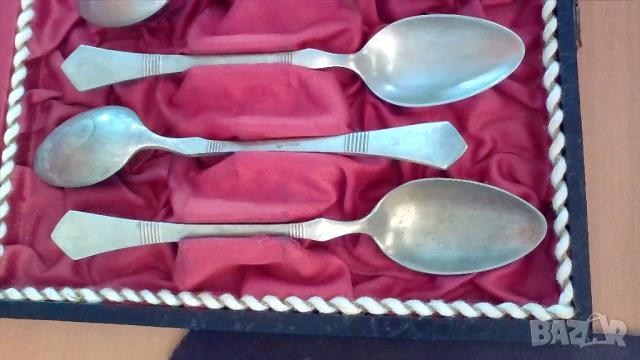 Колекционерски комплект лъжички в кутия, снимка 5 - Антикварни и старинни предмети - 50619991