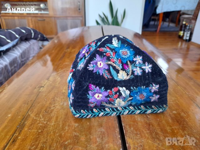 Стара етно шапка #3