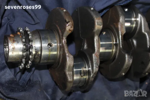 Колянов вал Форд Фокус 1 2001 1.8d 100hp Ford Focus 1 , снимка 2 - Части - 49330837