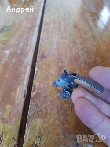 Стар ключодържател Пистолет #6, снимка 5 - Други ценни предмети - 51408100