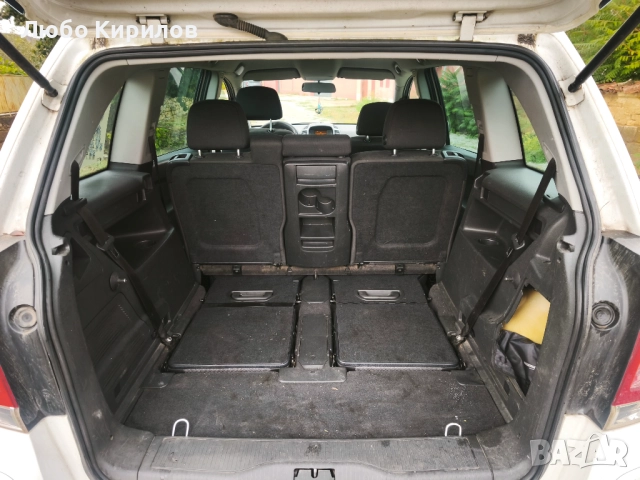 На части Opel Zafira B 1,8 Бензин, снимка 8 - Автомобили и джипове - 52433370