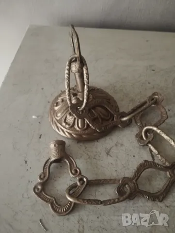 месингова розетка за полилей