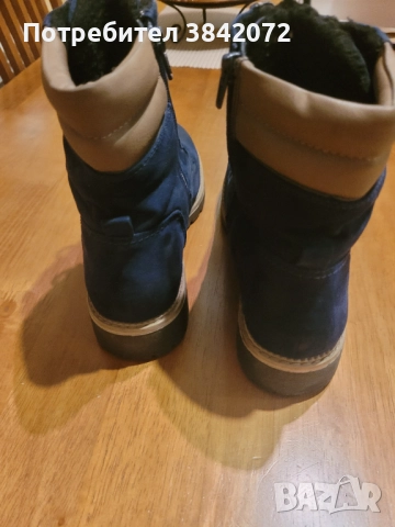 Продавам, снимка 2 - Дамски боти - 52118984