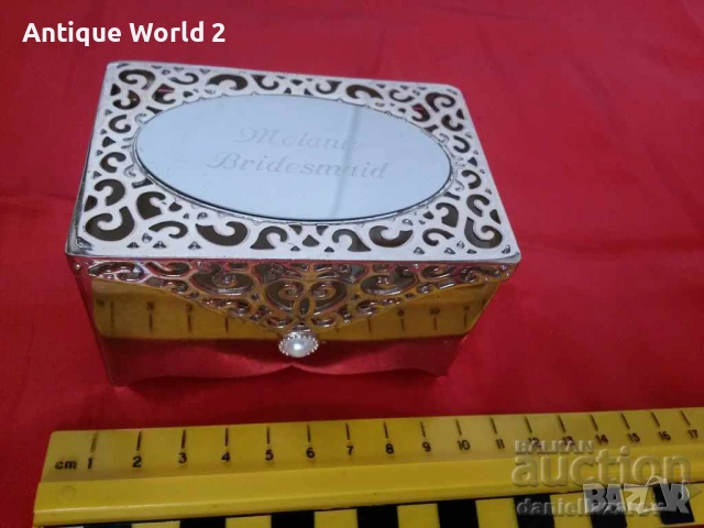 Красива Метална Кутия за Бижута, снимка 5 - Антикварни и старинни предмети - 53227908