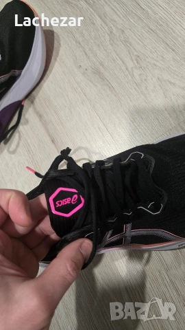 Дамски маратонки за бягане ASICS GEL-KAYANO 30, снимка 3 - Маратонки - 52591939