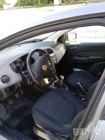 Fiat Bravo 1.4 t-jet 120kc, снимка 7 - Автомобили и джипове - 52682778