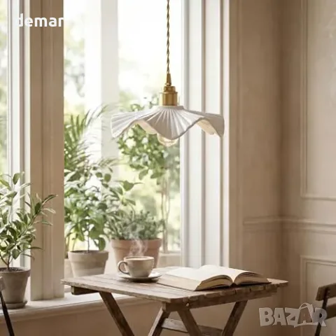 Бяла керамична висяща лампа с месингова фасунга и кабел 1.5 м, снимка 6 - Лампи за баня - 55780668