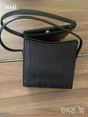 Две  парти чантички, снимка 2 - Чанти - 22321580