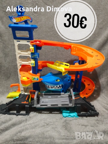 Продавам различни Hot Wheels писти, паркинг - цени на снимките, снимка 5 - Коли, камиони, мотори, писти - 53851390