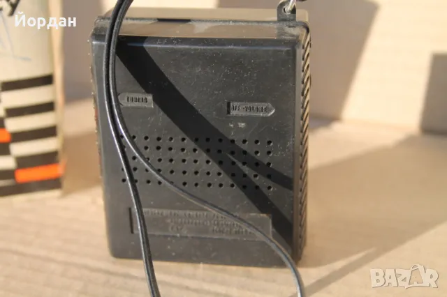 Колекционерско радио, снимка 5 - Радиокасетофони, транзистори - 49405096