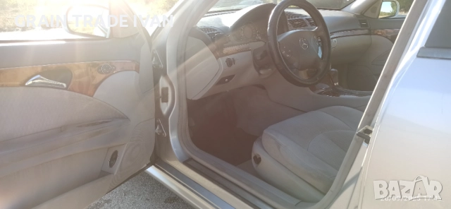 Mercedes-Benz E220 CDI AMG-Paket, снимка 9 - Автомобили и джипове - 52078401