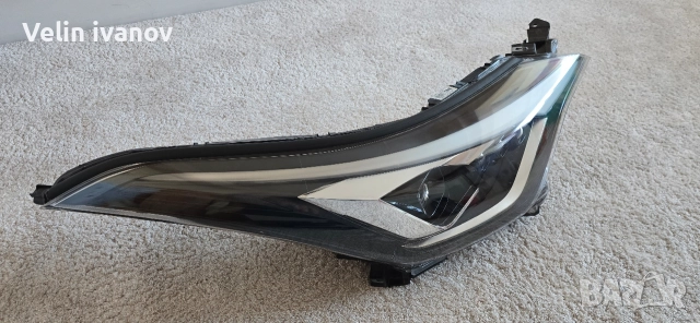 десен лед фар за Toyota C-HR, снимка 2 - Части - 52856673