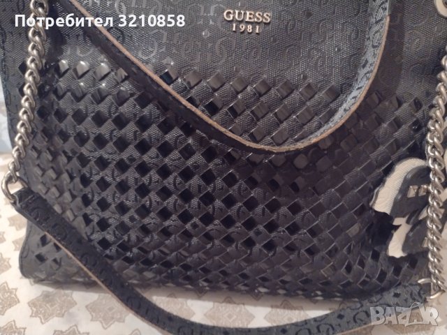 Дамска чанта,,Guess"и малка клъч , снимка 7 - Чанти - 41003326