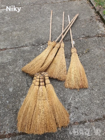Метли , снимка 2 - Мопове, кофи, четки и метли - 50840895