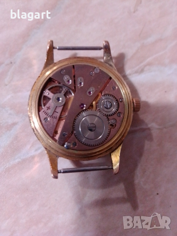Позлатен швейцарски часовник-Tanis, снимка 3 - Антикварни и старинни предмети - 44633009