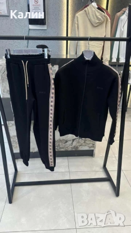 Ватирани дамски комплекти Guess - различни цветове - 75 лв., снимка 4 - Спортни екипи - 52338871