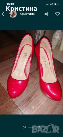 Червени токчета