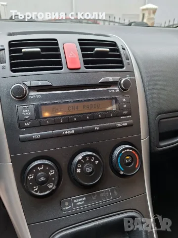 Toyota Auris 1.33 vvti, снимка 9 - Автомобили и джипове - 56411968