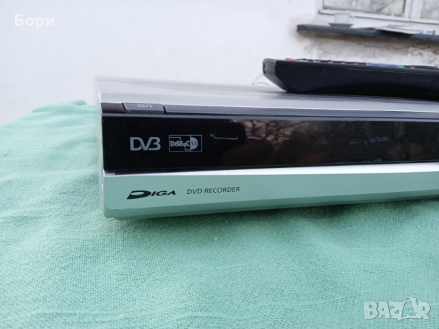 Panasonic DVD/DVB-S Tuner rekordér/ 160GB DMR-EX72 SEGS, 160GB, снимка 2 - Плейъри, домашно кино, прожектори - 36089356