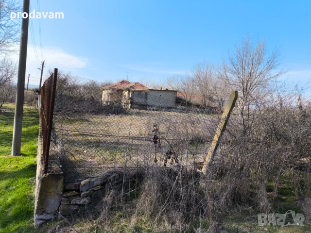 ГОЛЯМА ДВУ-ФАМИЛНА ТУХЛЕНА къща + 2 ПАРЦЕЛА за продажба в село Яздач - СПЕШНО - ИЗГОДНО, снимка 17 - Къщи - 49209964