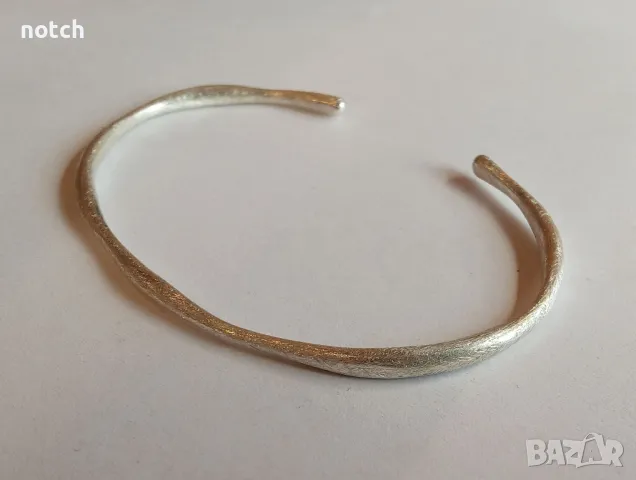 Сребърна гривна