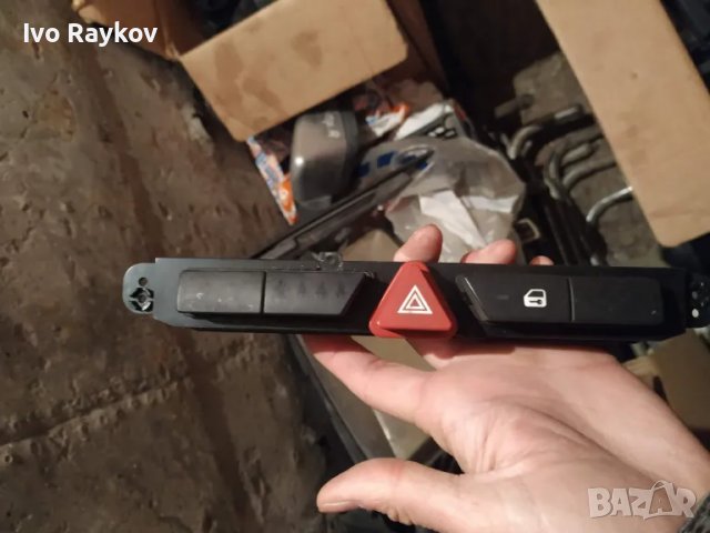 Бутон аварийни светлини KIA Ceed 2006-2012 .93700-1H900, снимка 2 - Части - 46127037