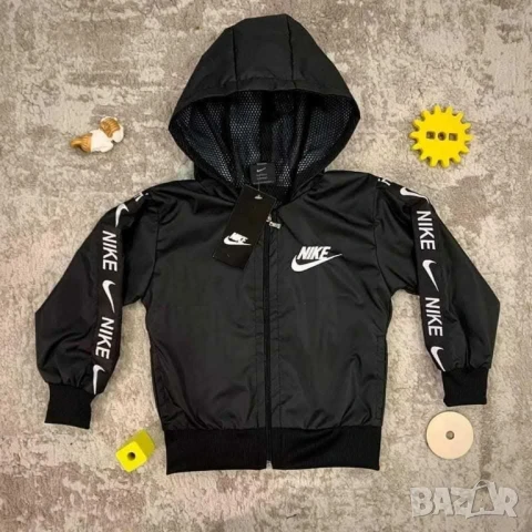детско яке/ ветровка nike 