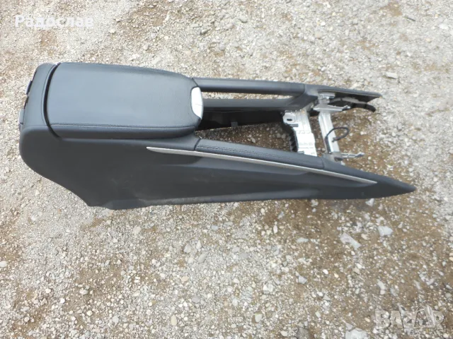 Подлакътници сенници и жабки от Мерцедес, снимка 16 - Части - 48261982