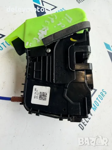 81320-R2000 предна дясна брава за врата от Kia Sportage 5, 1.6 CRDi, снимка 2 - Части - 56249533