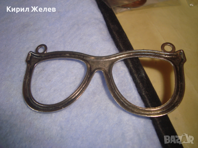 ИНТЕРЕСНА СРЕБРИСТА ФИГУРАЛНА АРТ ВИСУЛКА - ОЧИЛА 12367 , снимка 2 - Колиета, медальони, синджири - 36359345