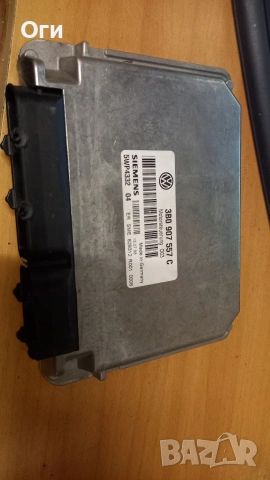 Компютър за Пасат В5 1.6 101к.с. 3B0 907 557 C / 5WP4332 04