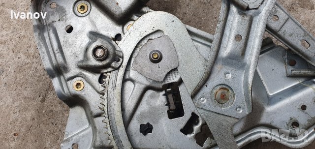 Стъклоповдигач бмв е34 машинка моторче стъкло задна дясна врата bmw e34 window regulator 19440729, снимка 5 - Части - 42098035