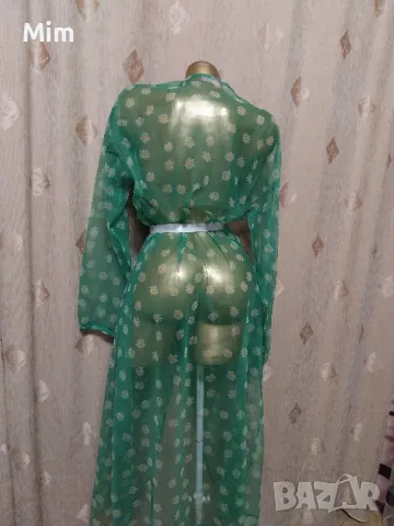 S/M Ефирен дълъг халат в зелено на бели маргарити, снимка 5 - Нощници - 49488629