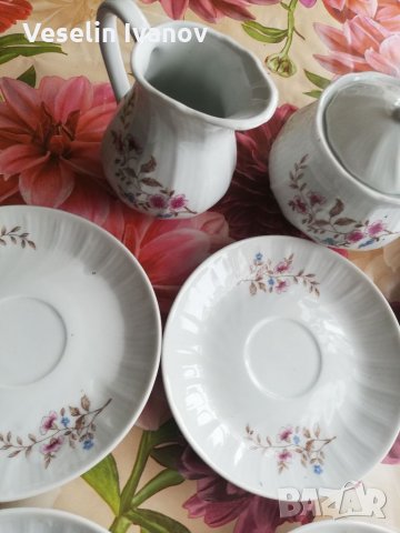 Комплект Български порцелан, снимка 5 - Чинии - 36018845