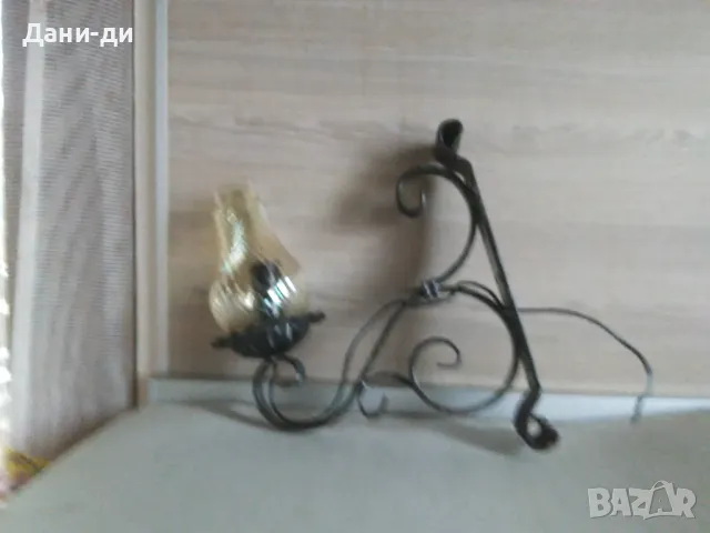 Аплик стенна лампа от ковано желязо 