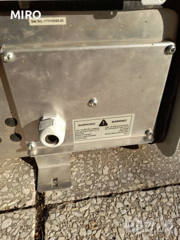 Инвертор, соларен-за части, снимка 3 - Друга електроника - 36252359