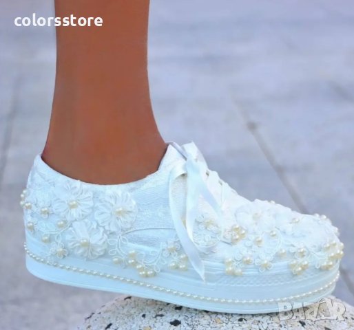 Обувки на платформа - бели - 312-12