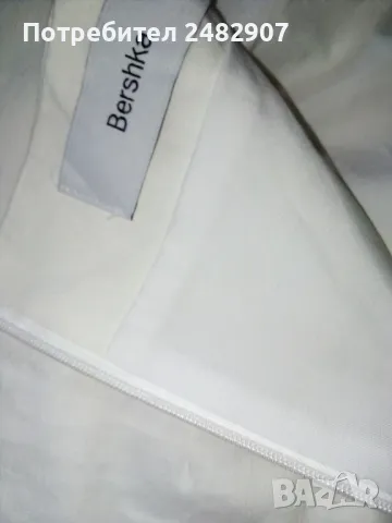 Ефектна дамска пола "Bershka" , снимка 8 - Поли - 47789077