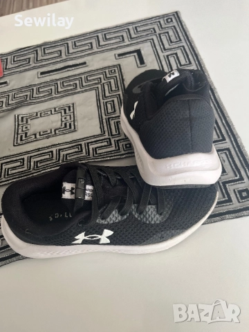 Under armour charged, снимка 2 - Детски маратонки - 51642781