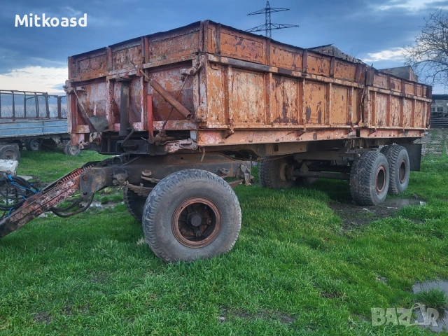 Ремарке Руско за трактор Т 150 модел ПТС 12