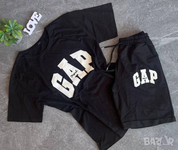 дамски екипи с бродерия GAP
