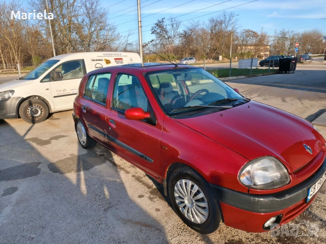 Renault Clio 1.4i, снимка 3 - Автомобили и джипове - 52851188