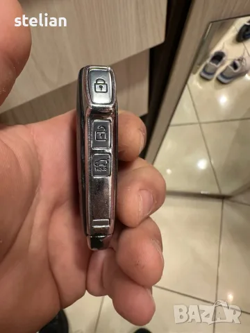 Продавам оригинален  смарт ключ за Кия, снимка 4 - Части - 55748655