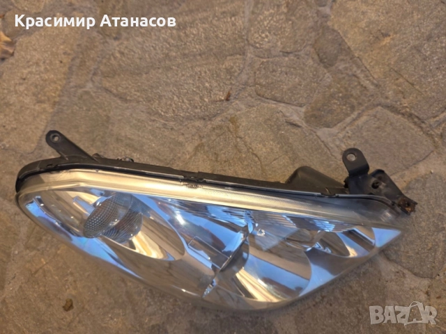 Фар десен за Тойота корола версо 2004-2007г, снимка 5 - Части - 52414174