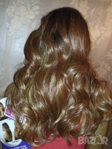 Valentino-Нова  с етикет дълга чуплива перука тъмнокестеняво към русо