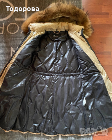 Много елегантно бежово яке с подвижна качулка, естествен пух. Високо качество., снимка 5 - Якета - 53292299